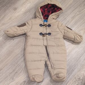 Perry Ellis Red and Tan Baby Snowsuit Size 3-6m